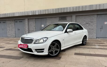 Mercedes-Benz C-Класс, 2011 год, 2 030 000 рублей, 3 фотография