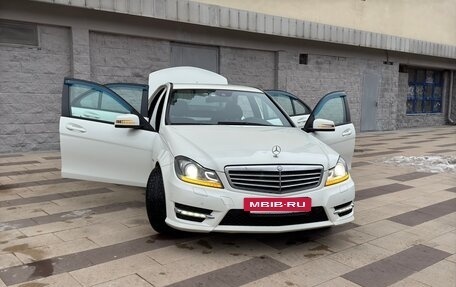 Mercedes-Benz C-Класс, 2011 год, 2 030 000 рублей, 18 фотография