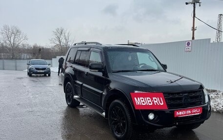 Mitsubishi Pajero IV, 2011 год, 1 670 000 рублей, 2 фотография