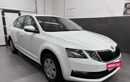 Skoda Octavia, 2019 год, 1 780 000 рублей, 3 фотография