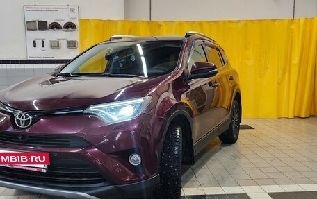 Toyota RAV4, 2015 год, 2 250 000 рублей, 3 фотография