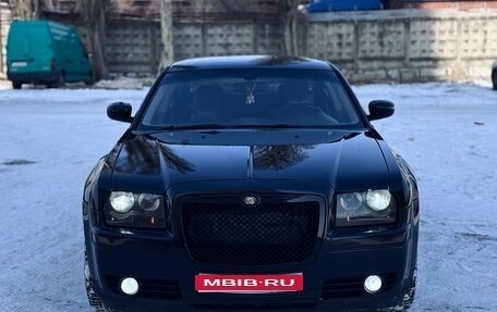 Chrysler 300C II, 2004 год, 875 000 рублей, 1 фотография