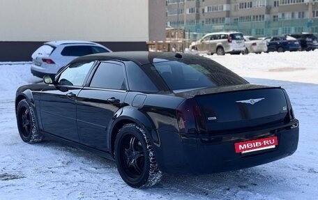 Chrysler 300C II, 2004 год, 875 000 рублей, 4 фотография