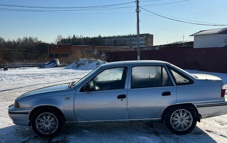 Daewoo Nexia I рестайлинг, 2004 год, 82 000 рублей, 2 фотография