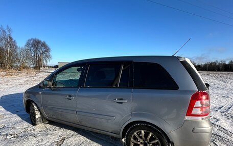 Opel Zafira B, 2010 год, 870 000 рублей, 5 фотография