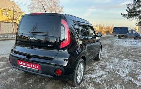 KIA Soul II рестайлинг, 2017 год, 1 420 000 рублей, 2 фотография