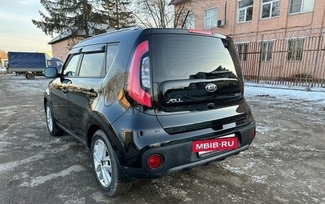 KIA Soul II рестайлинг, 2017 год, 1 420 000 рублей, 14 фотография