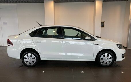 Volkswagen Polo VI (EU Market), 2018 год, 1 335 000 рублей, 2 фотография