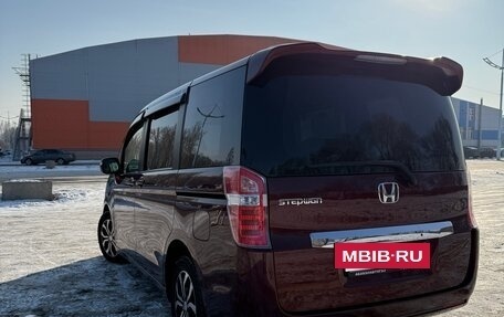 Honda Stepwgn IV, 2014 год, 1 890 000 рублей, 7 фотография