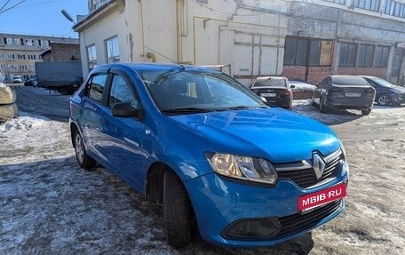 Renault Logan II, 2015 год, 830 000 рублей, 3 фотография