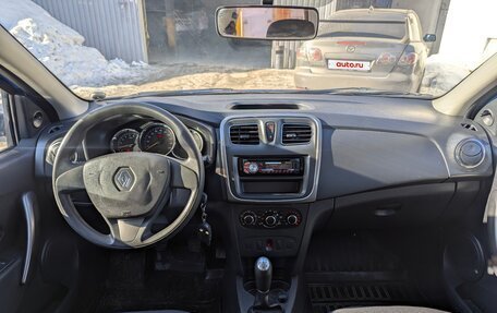 Renault Logan II, 2015 год, 830 000 рублей, 12 фотография