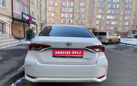 Toyota Corolla, 2022 год, 2 200 000 рублей, 4 фотография