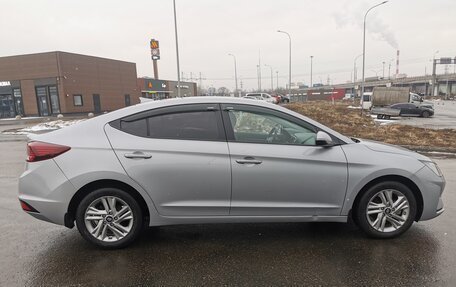 Hyundai Elantra VI рестайлинг, 2020 год, 1 700 000 рублей, 9 фотография