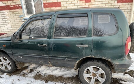 Chevrolet Niva I рестайлинг, 2004 год, 270 000 рублей, 3 фотография