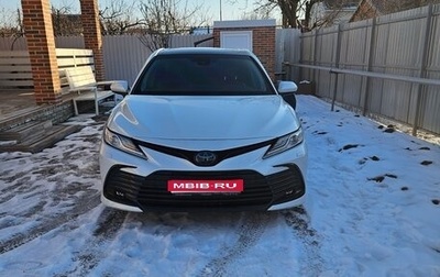 Toyota Camry, 2021 год, 3 730 000 рублей, 1 фотография