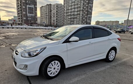 Hyundai Solaris II рестайлинг, 2012 год, 760 000 рублей, 9 фотография