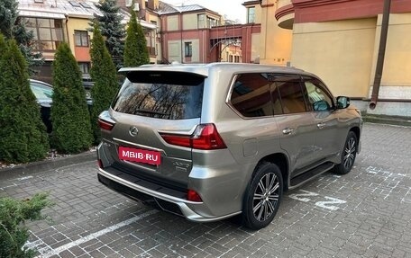 Lexus LX III, 2017 год, 9 900 000 рублей, 4 фотография