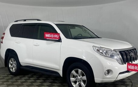 Toyota Land Cruiser Prado 150 рестайлинг 2, 2014 год, 2 950 000 рублей, 3 фотография