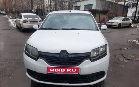 Renault Logan II, 2018 год, 680 000 рублей, 1 фотография