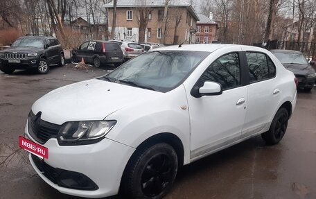 Renault Logan II, 2018 год, 680 000 рублей, 2 фотография