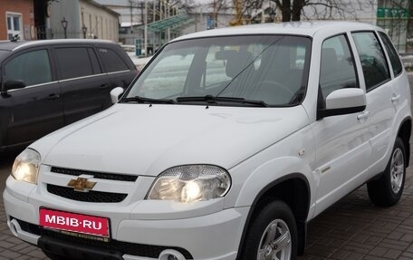 Chevrolet Niva I рестайлинг, 2017 год, 800 000 рублей, 1 фотография