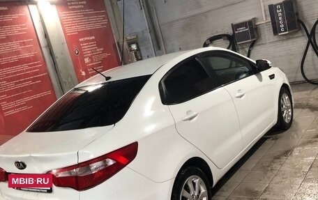 KIA Rio III рестайлинг, 2013 год, 1 100 000 рублей, 5 фотография