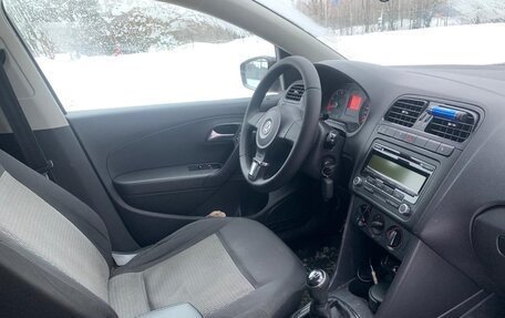 Volkswagen Polo VI (EU Market), 2011 год, 500 000 рублей, 7 фотография