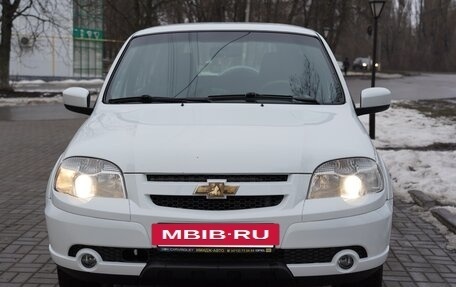 Chevrolet Niva I рестайлинг, 2017 год, 800 000 рублей, 2 фотография