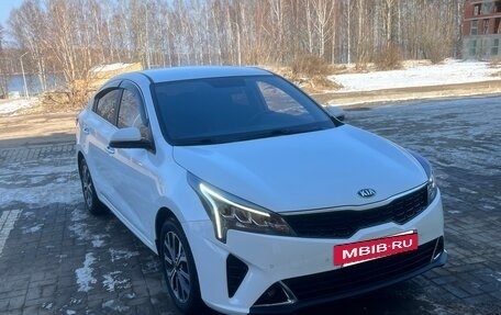 KIA Rio IV, 2020 год, 1 800 000 рублей, 10 фотография