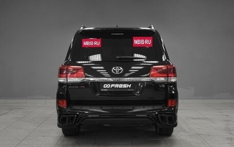 Toyota Land Cruiser 200, 2018 год, 8 599 000 рублей, 4 фотография