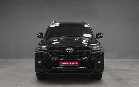 Toyota Land Cruiser 200, 2018 год, 8 599 000 рублей, 3 фотография