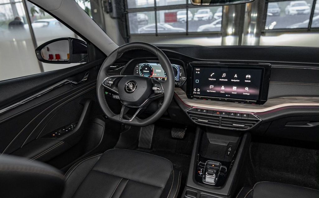 Skoda Octavia, 2024 год, 3 150 000 рублей, 12 фотография