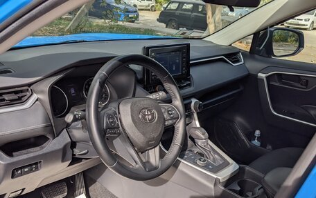 Toyota RAV4, 2019 год, 2 960 000 рублей, 12 фотография