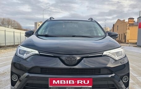 Toyota RAV4, 2019 год, 2 715 000 рублей, 11 фотография