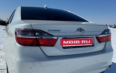 Toyota Camry, 2017 год, 2 590 000 рублей, 4 фотография