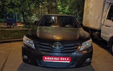 Toyota Camry, 2011 год, 1 700 000 рублей, 5 фотография