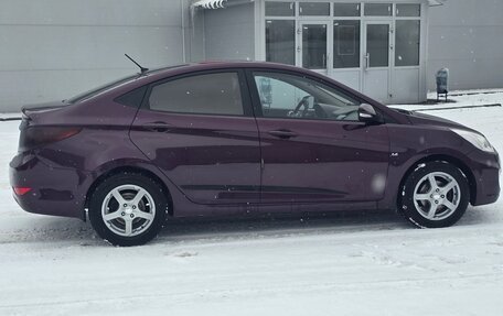 Hyundai Solaris II рестайлинг, 2013 год, 795 000 рублей, 11 фотография