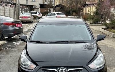 Hyundai Solaris II рестайлинг, 2011 год, 865 000 рублей, 1 фотография