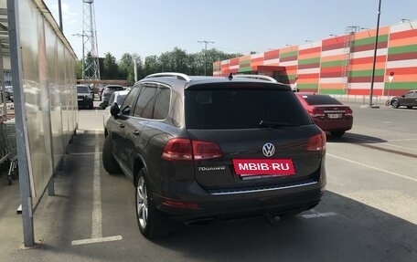 Volkswagen Touareg III, 2011 год, 2 100 000 рублей, 6 фотография