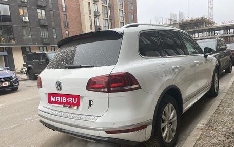 Volkswagen Touareg III, 2016 год, 3 700 000 рублей, 4 фотография