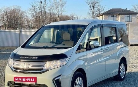 Honda Stepwgn IV, 2017 год, 2 250 000 рублей, 14 фотография