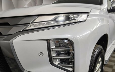 Mitsubishi Pajero Sport III рестайлинг, 2020 год, 3 783 000 рублей, 10 фотография