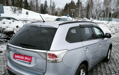 Mitsubishi Outlander III рестайлинг 3, 2012 год, 1 730 000 рублей, 8 фотография