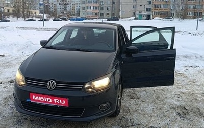 Volkswagen Polo VI (EU Market), 2012 год, 900 000 рублей, 1 фотография