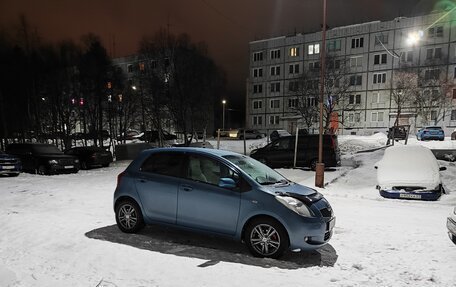 Toyota Yaris III рестайлинг, 2006 год, 570 000 рублей, 4 фотография