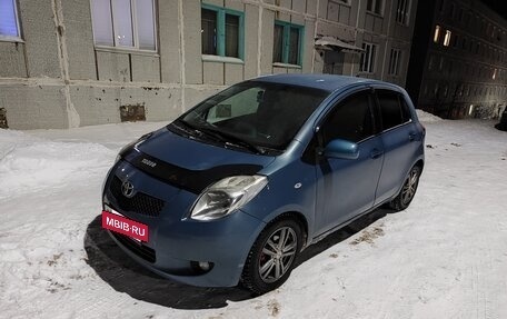 Toyota Yaris III рестайлинг, 2006 год, 570 000 рублей, 2 фотография