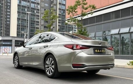 Lexus ES VII, 2020 год, 2 820 000 рублей, 4 фотография