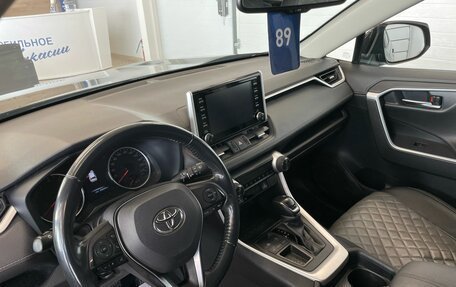 Toyota RAV4, 2021 год, 3 499 900 рублей, 11 фотография