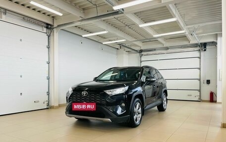 Toyota RAV4, 2021 год, 3 499 900 рублей, 2 фотография