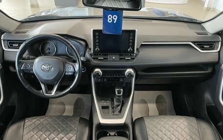 Toyota RAV4, 2021 год, 3 499 900 рублей, 16 фотография